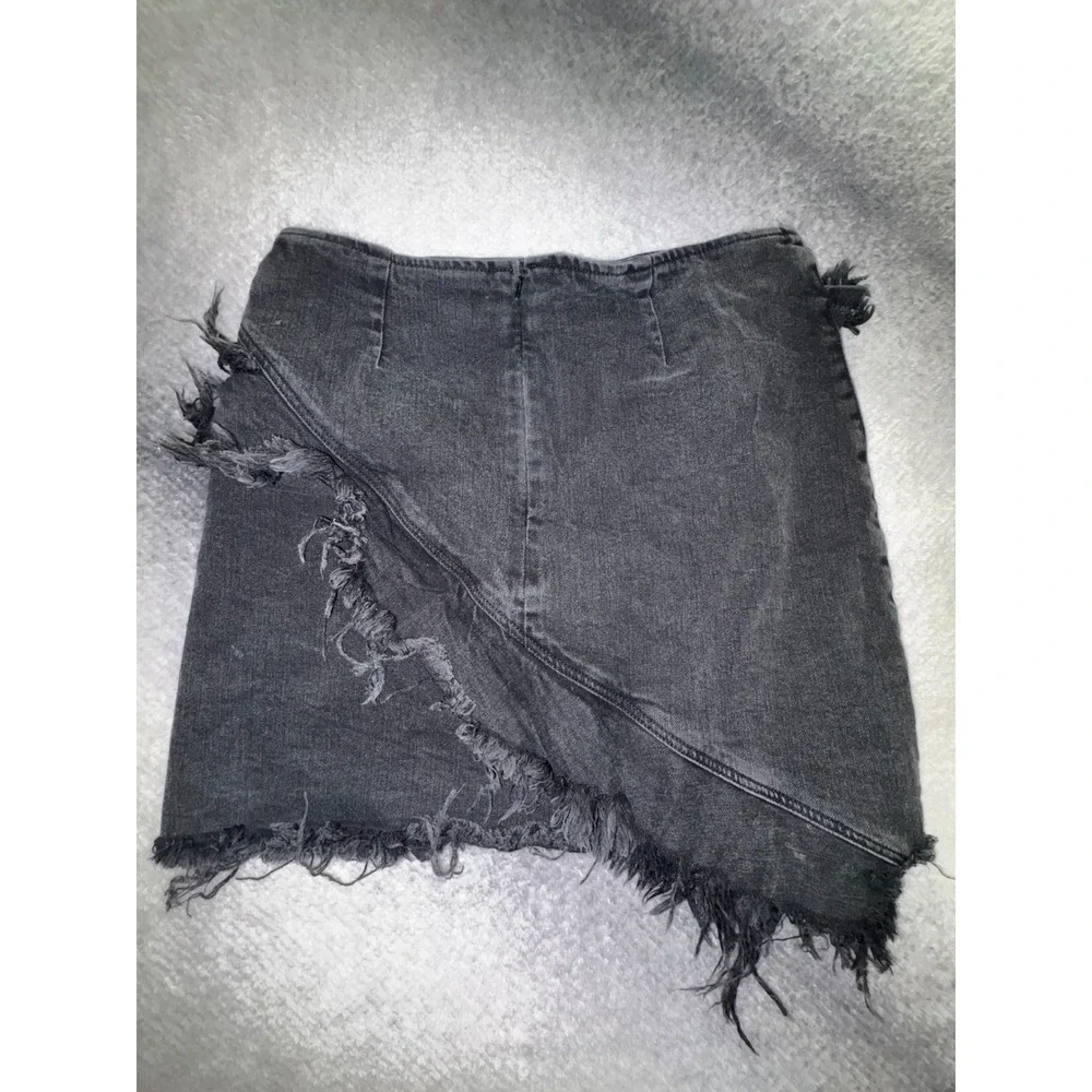 (A8) Signature 8 Womens Black Asymmetrical Zipper Frayed Denim Mini Skirt Medium